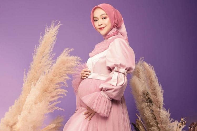 instagram/riaricis1795