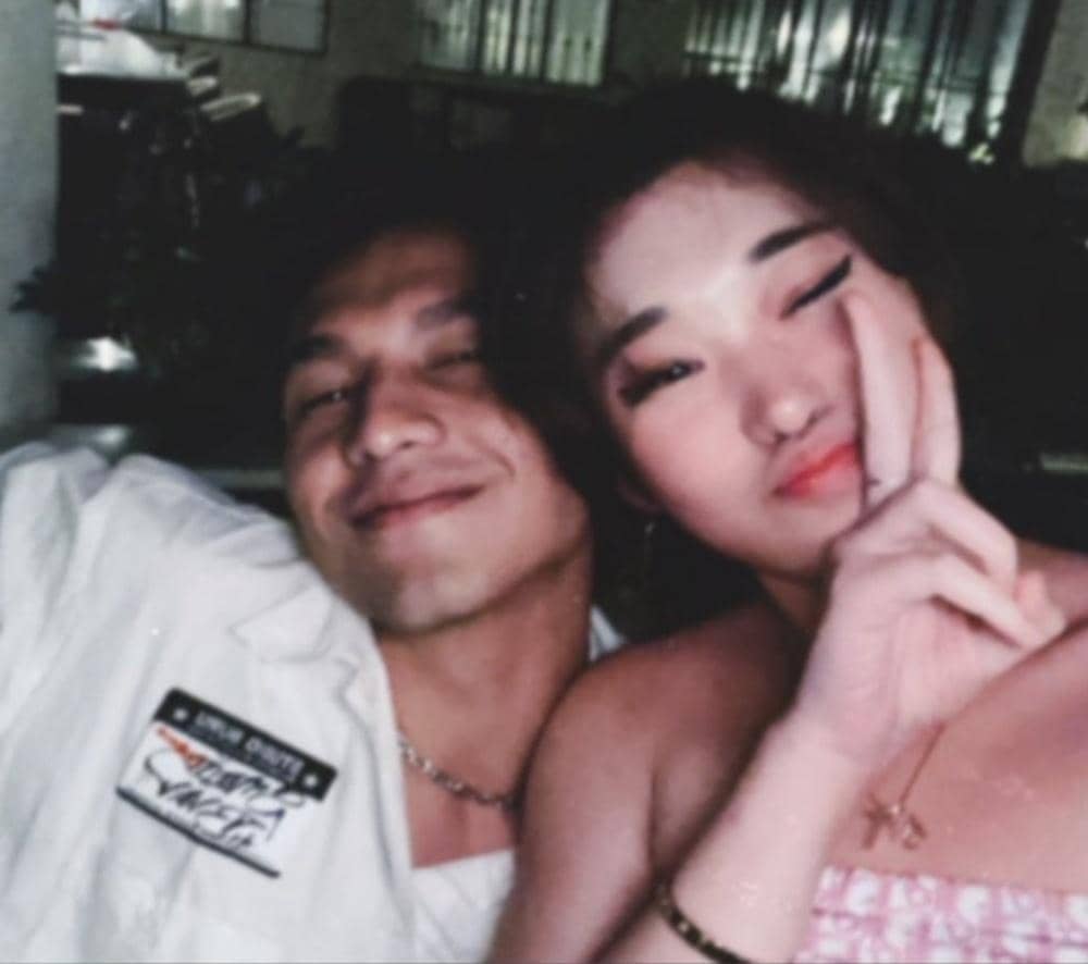 Twitter.com/livyyrenata