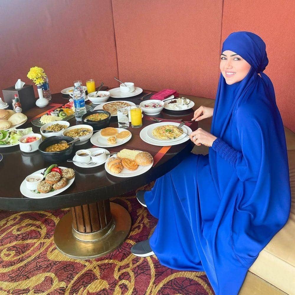 Instagram.com/sanakhaan21