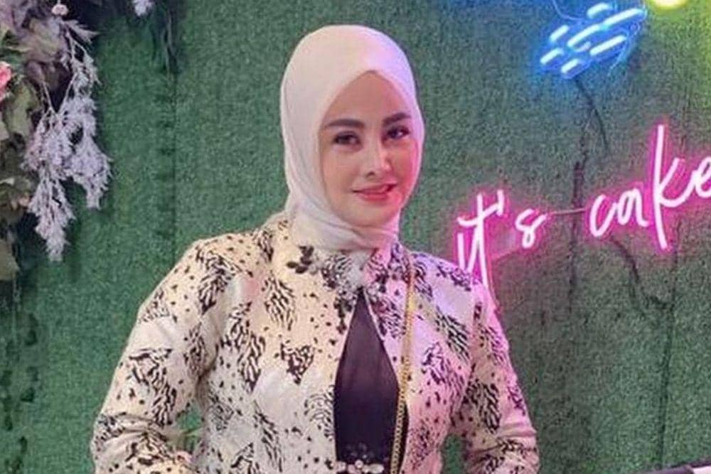 instagram.com/cici_faramida