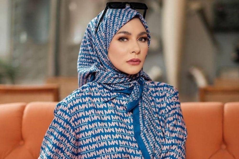 instagram.com/meisya__siregar