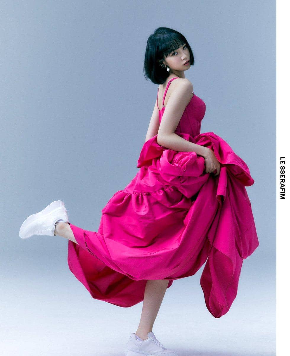 twitter.com/le_sserafim