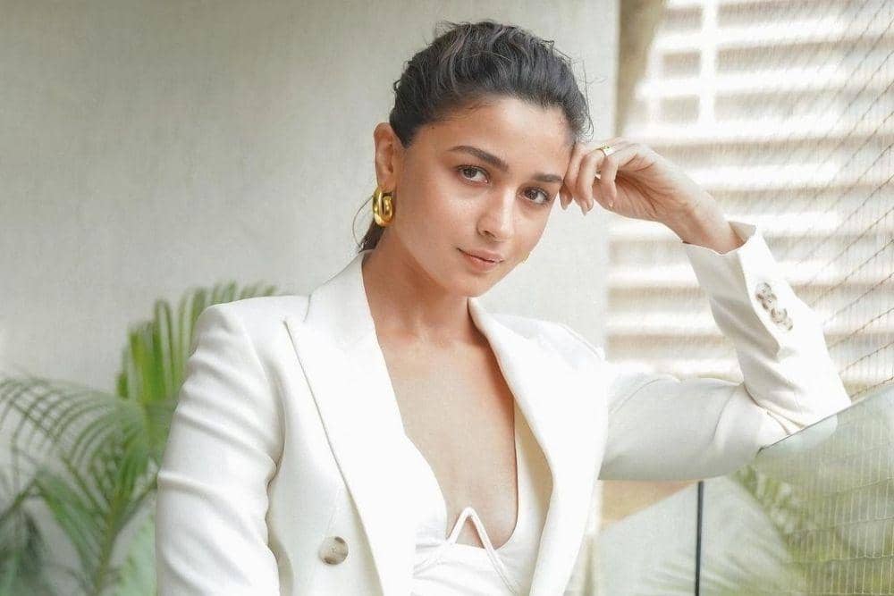 instagram.com/aliaabhatt