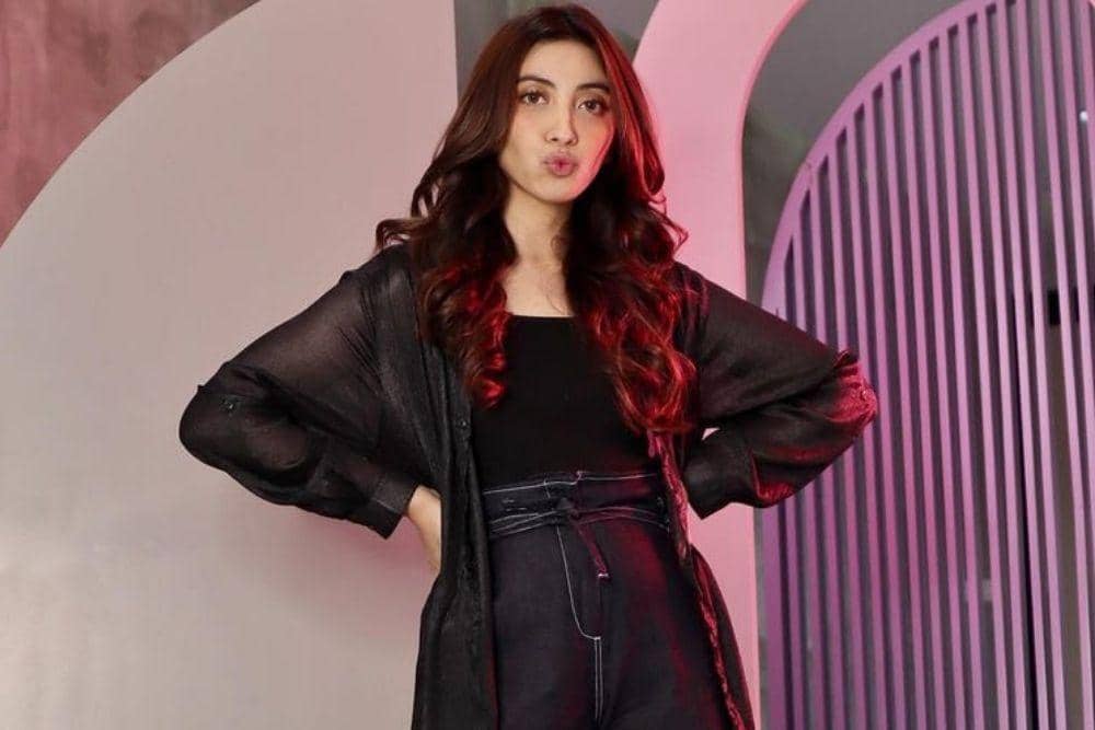 instagram.com/vickyalaydrus