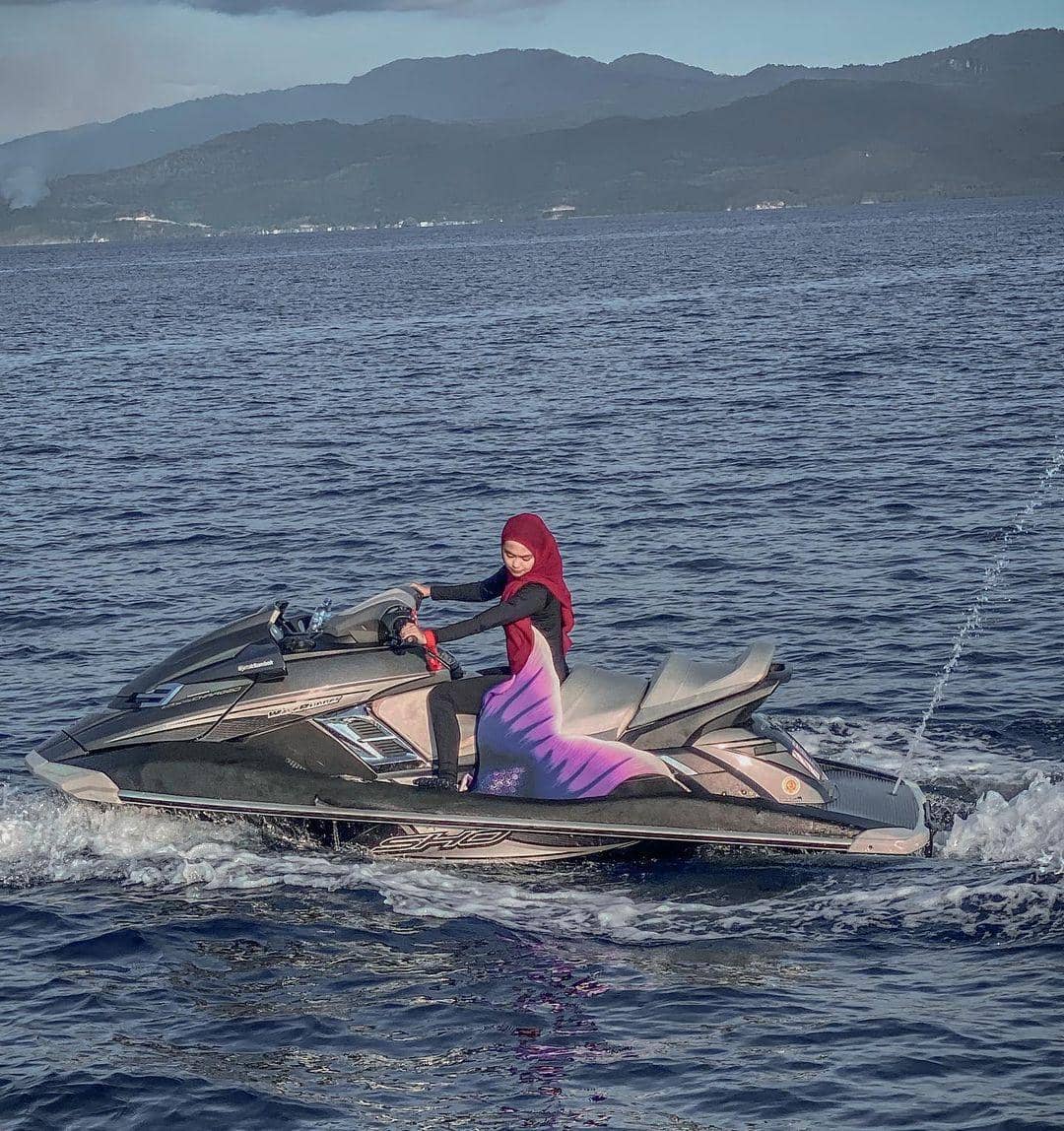 instagram.com/riaricis1795