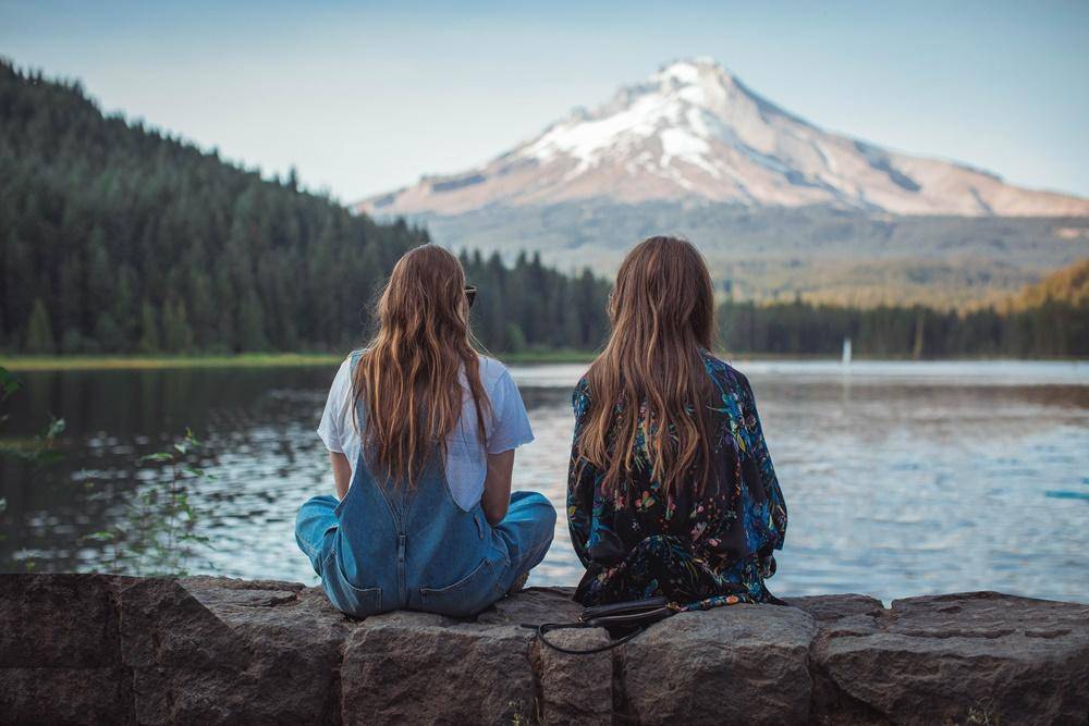12 Aturan Ketika Berteman dengan Introvert