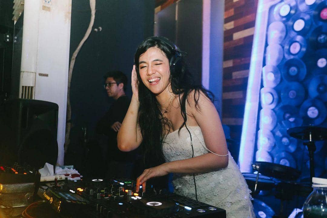 instagram.com/putriuna