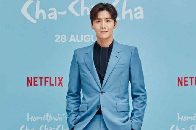Baru Saja Pulang, 11 Potret Momen Kim Seon Ho saat di Thailand