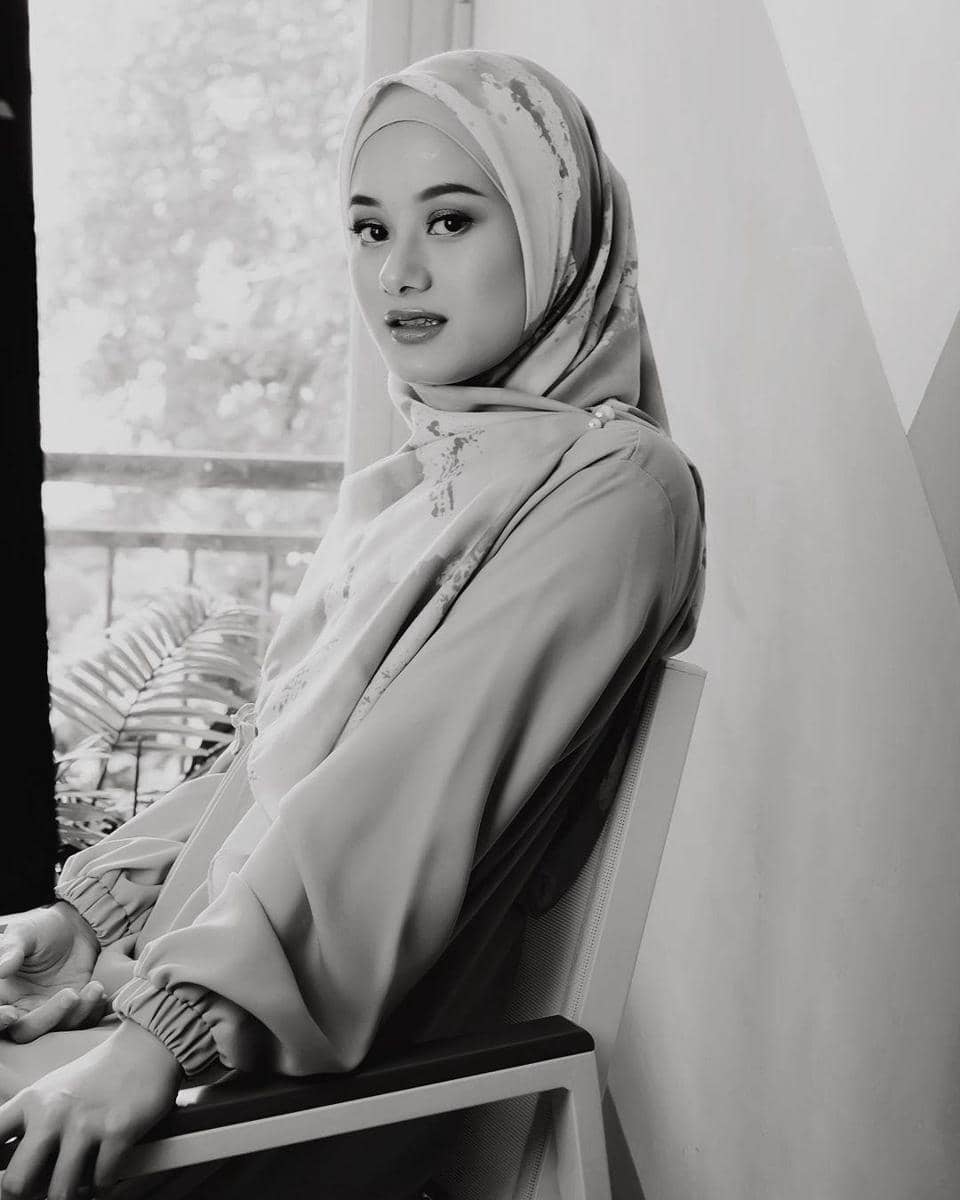 instagram.com/dindahw