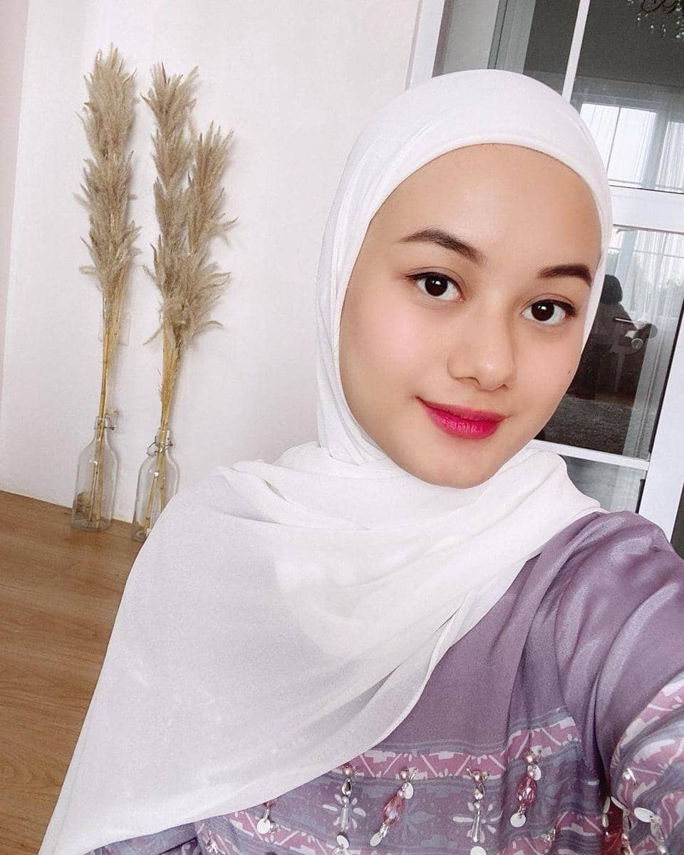 instagram.com/dindahw