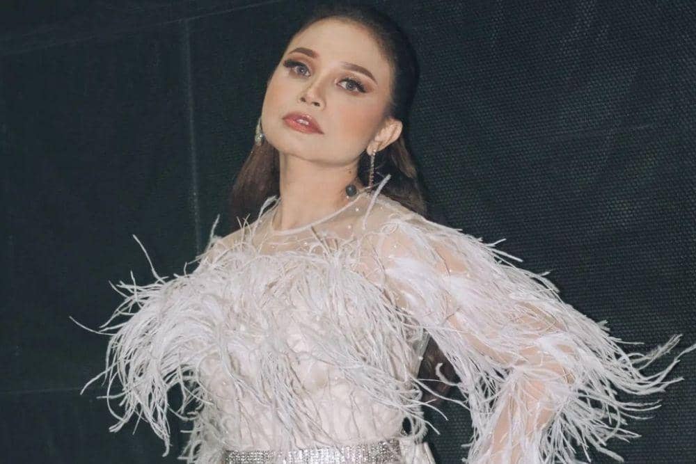 instagram.com/itsrossa910