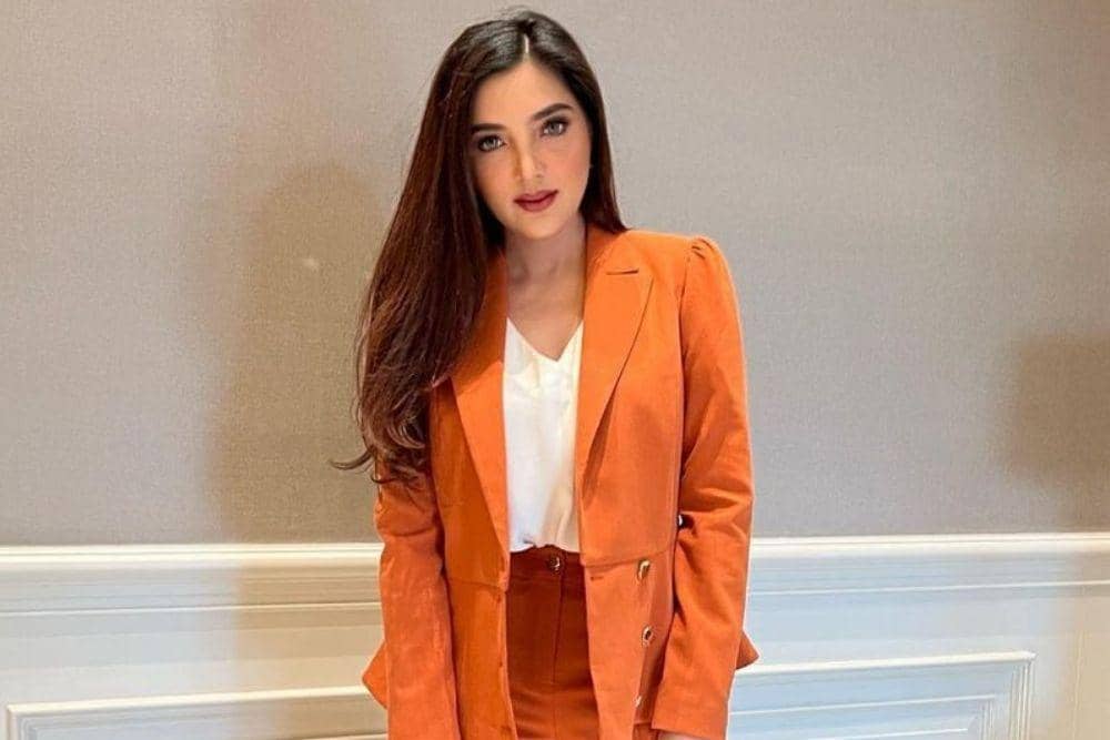 instagram.com/ashanty_ash