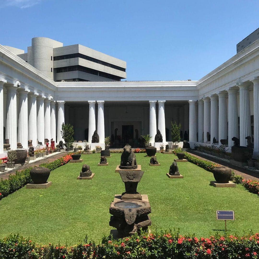 instagram.com/lpj_jakarta