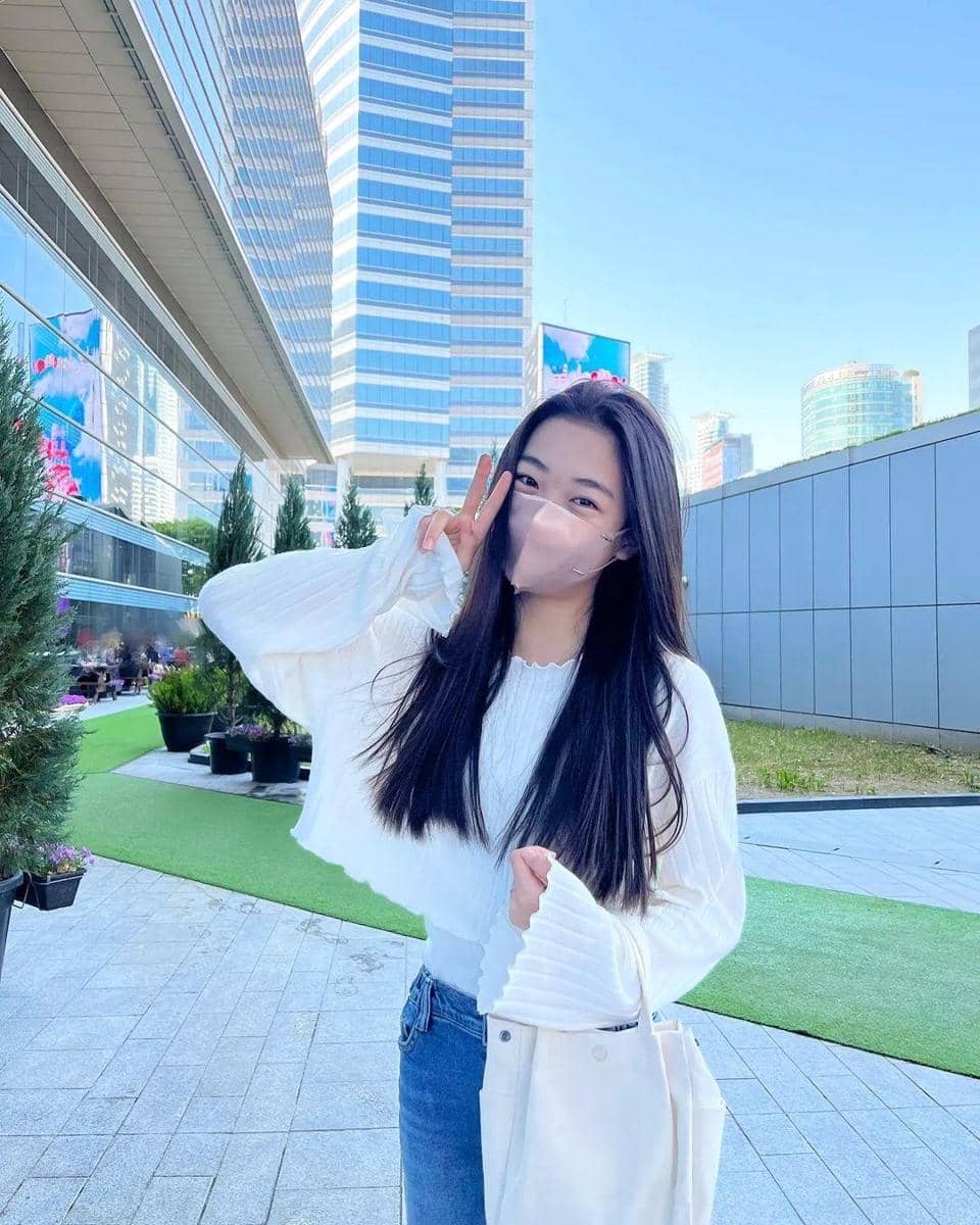 instagram.com/awesomehaeun