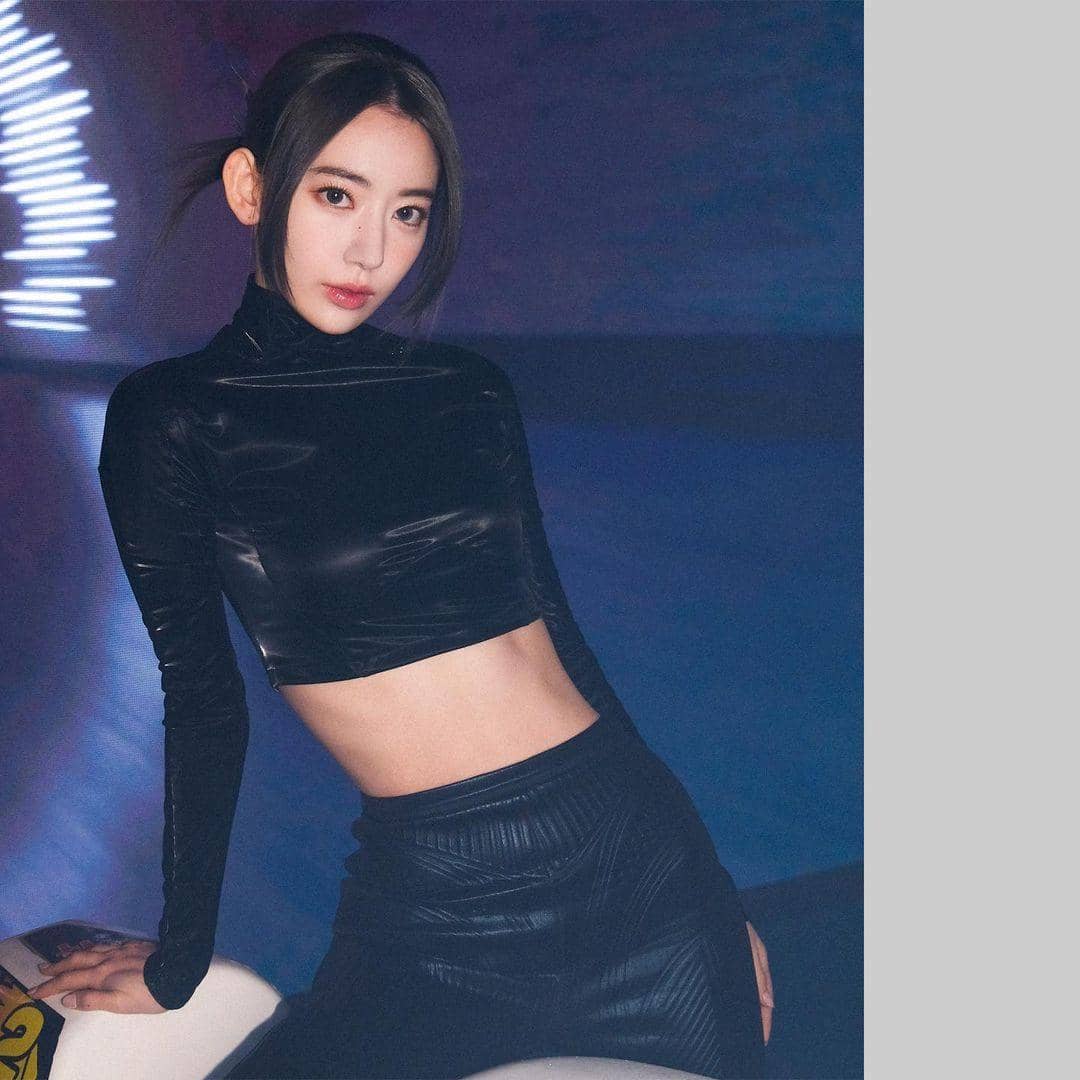 instagram.com/le_sserafim