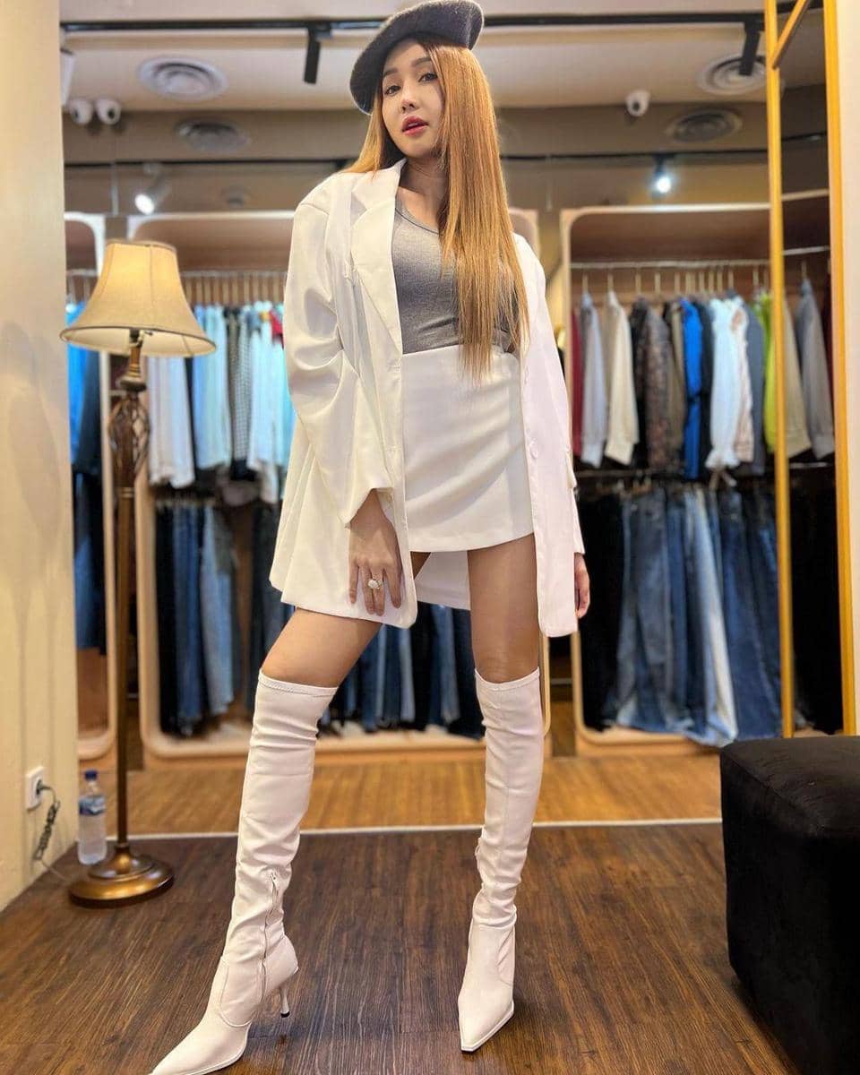 instagram.com/lucintaluna_manjalita