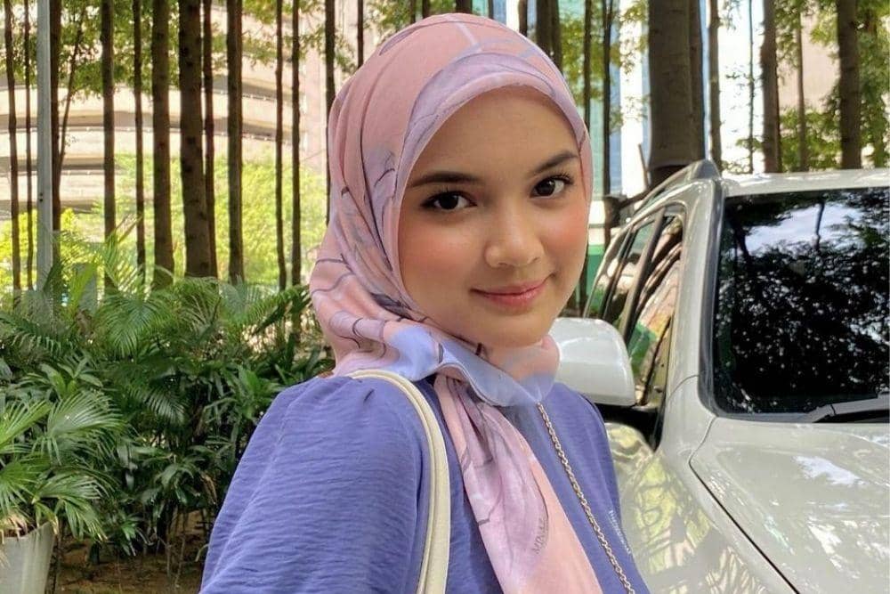 instagram.com/alyimn