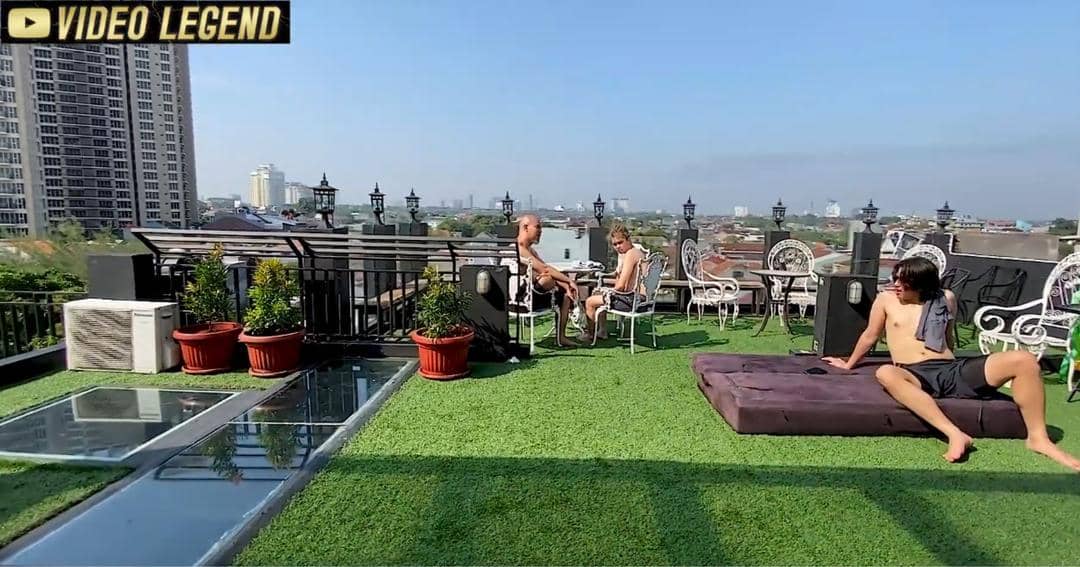 YouTube.com/VIDEO LEGEND