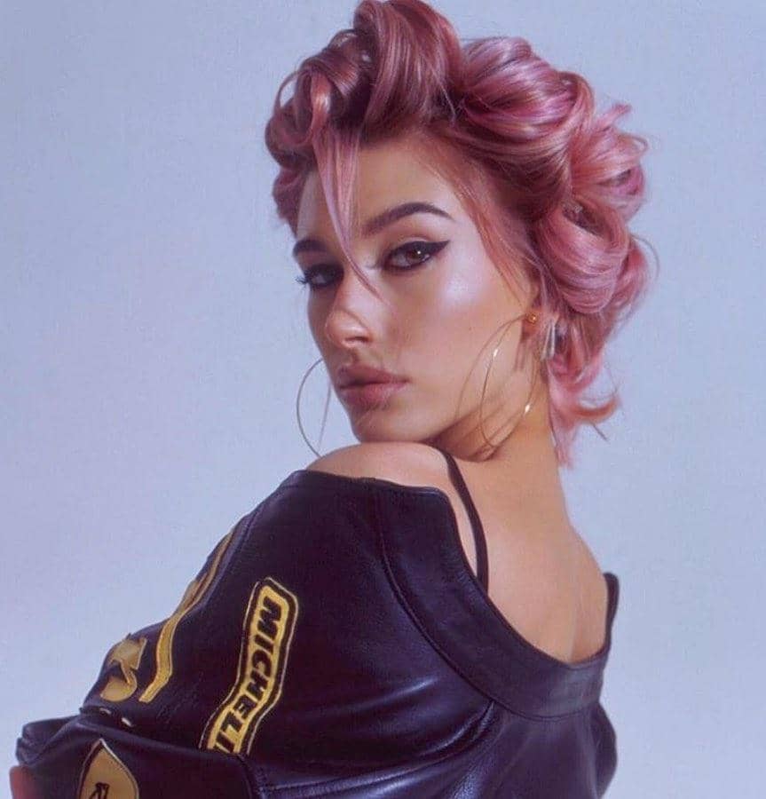 instagram.com/haileybieber