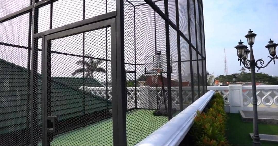 YouTube.com/Boy William