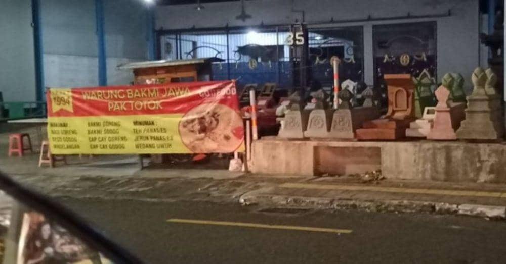 Twitter.com/nocontextwarung