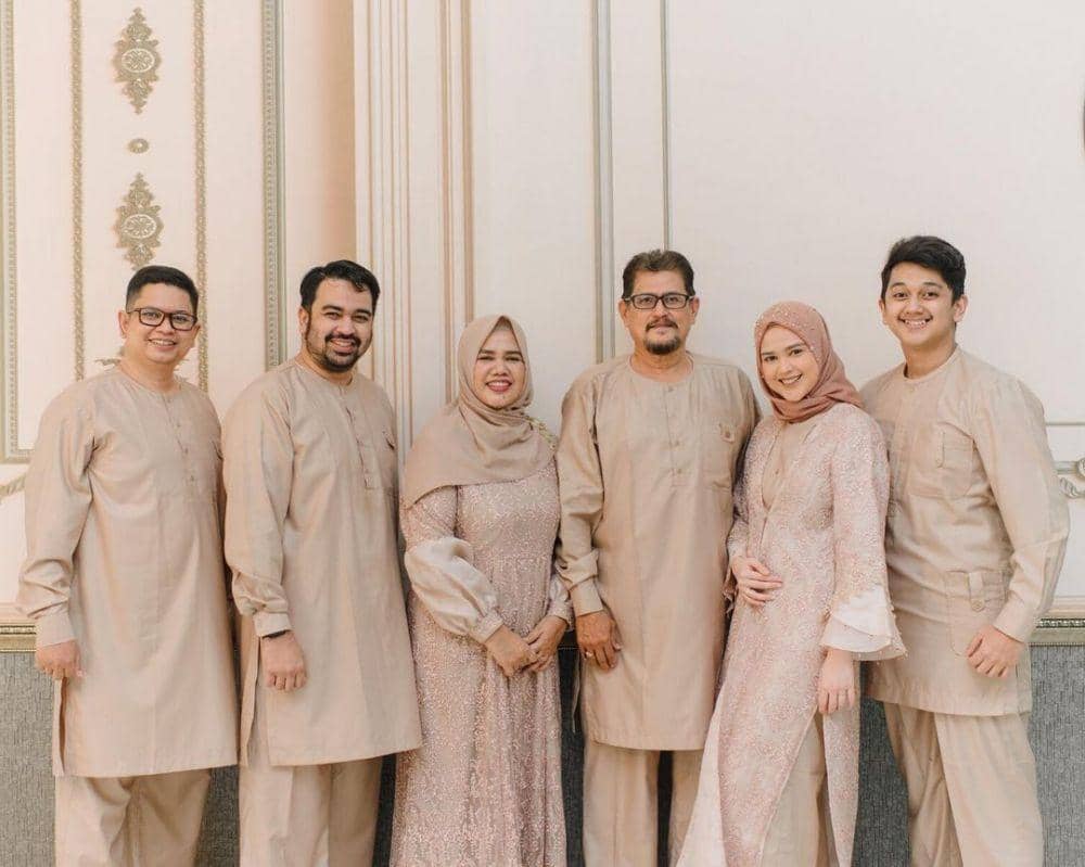 Instagram.com/cutratumeyriska