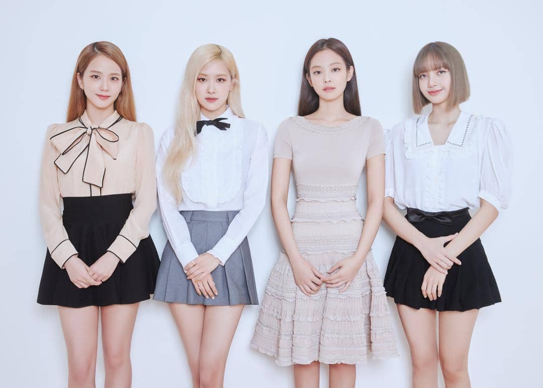 twitter.com/ygofficialblink