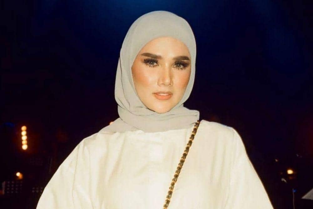 instagram.com/mulanjameela1