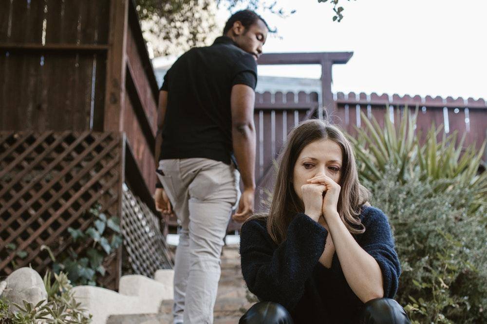 Toxic! Ini 5 Tanda Pasangan Merusak Kesehatan Mental Kamu