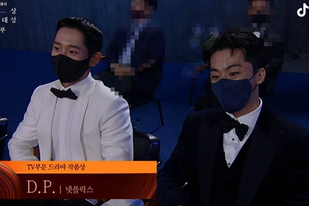 Twitter.com/KoreanUpdates!