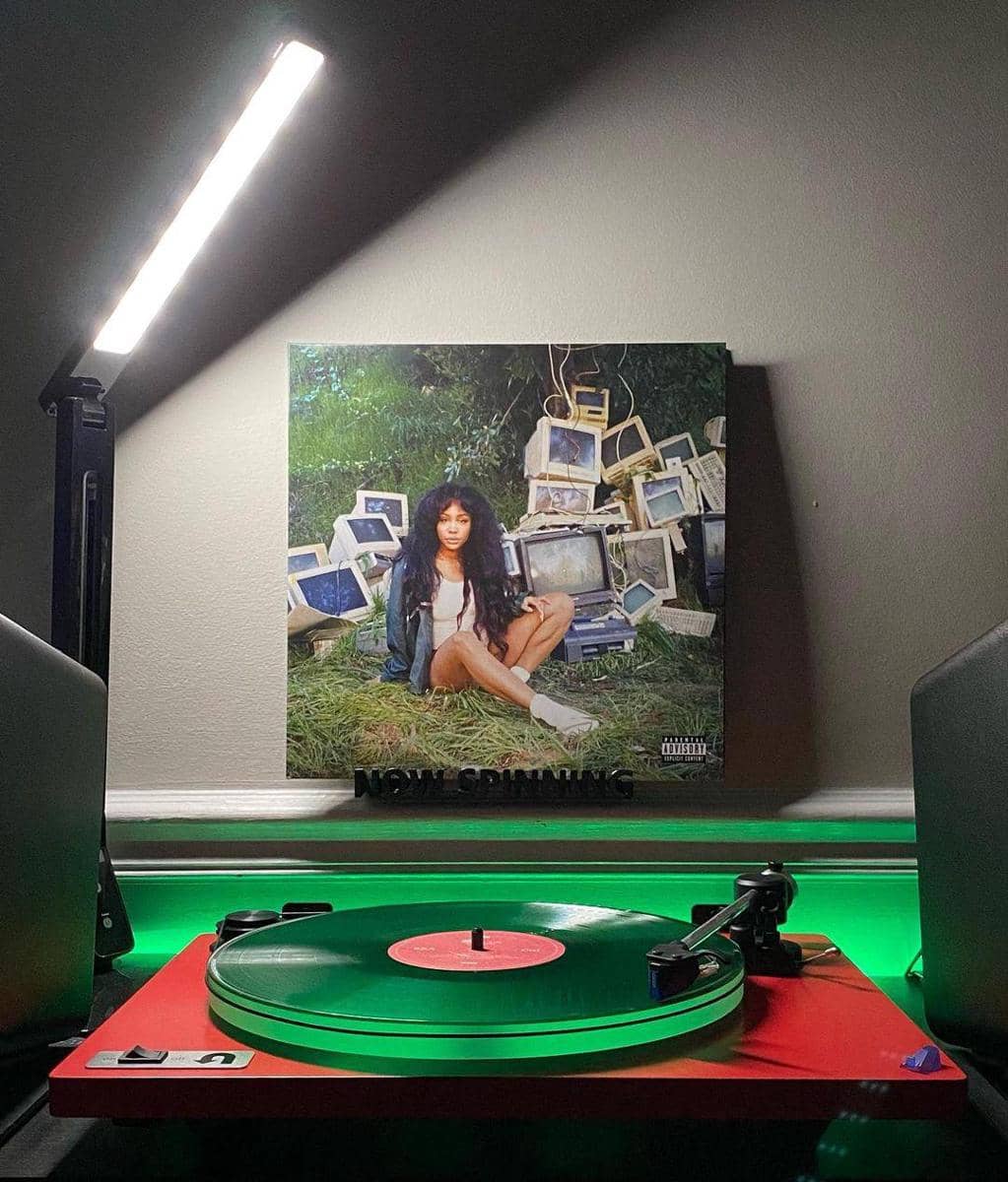 instagram.com/fridaynight_vinyl