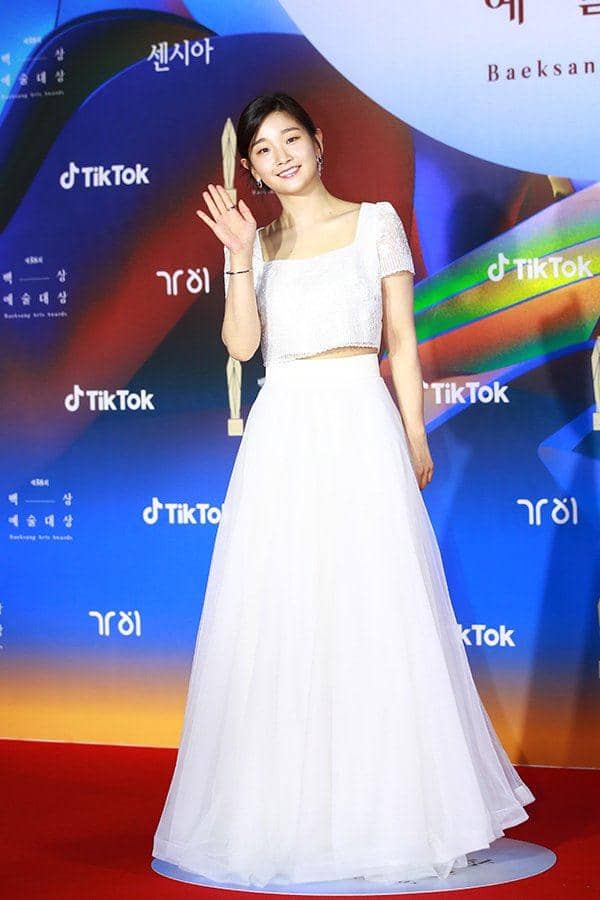 twitter.com/theseoulstory