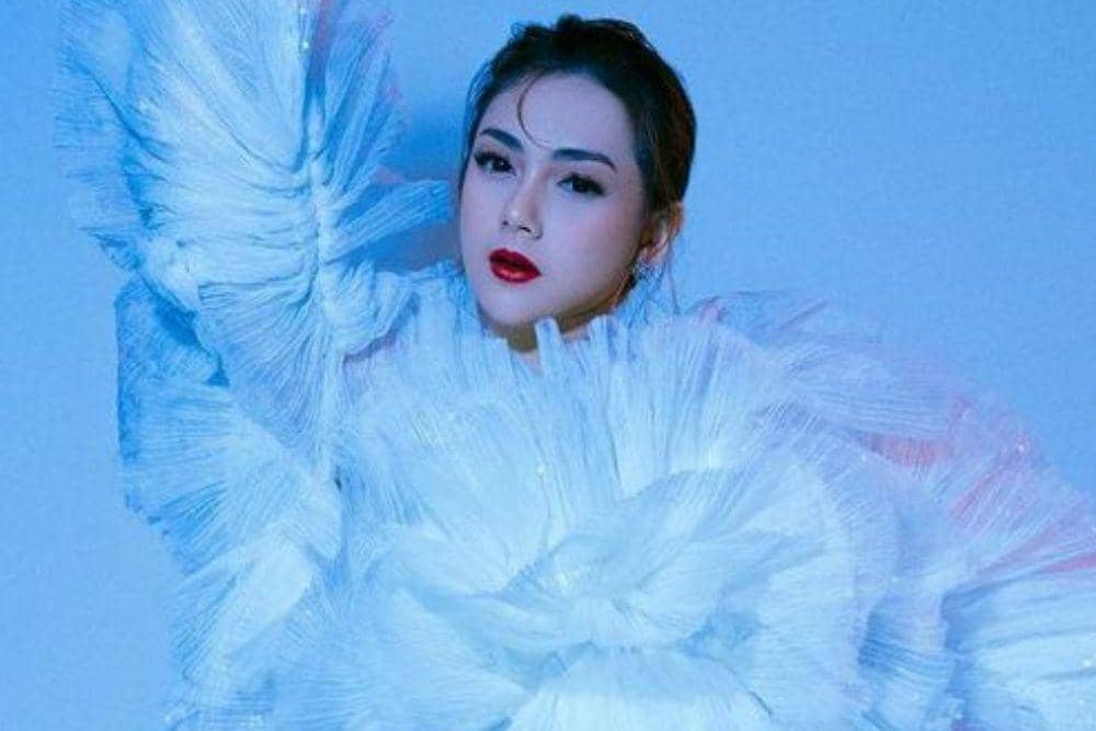 instagram.com/celine_evangelista