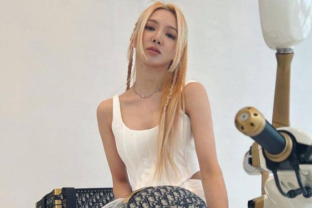 instagram.com/hyoyeon_x_x