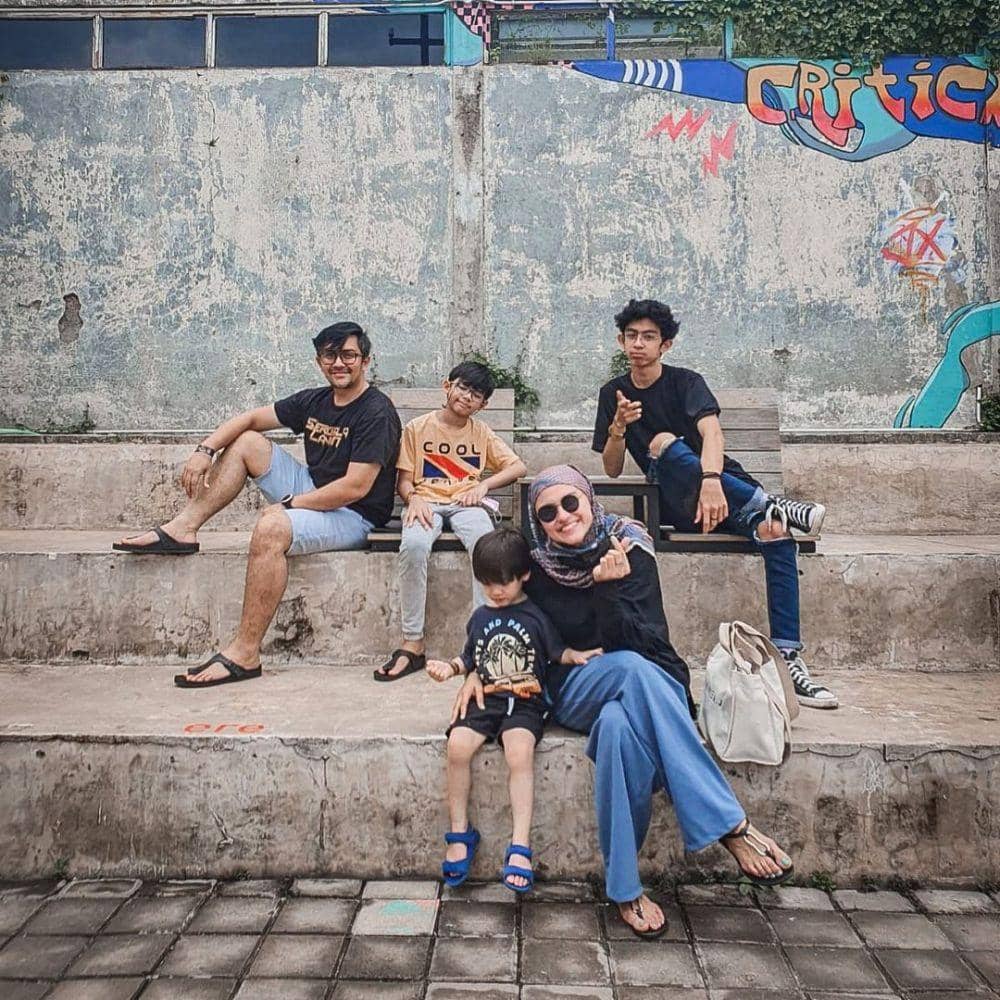 Instagram.com/praburevolusi