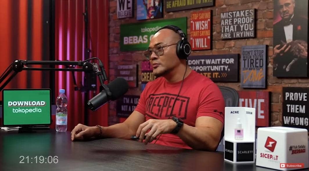 youtube.com/DeddyCorbuzier