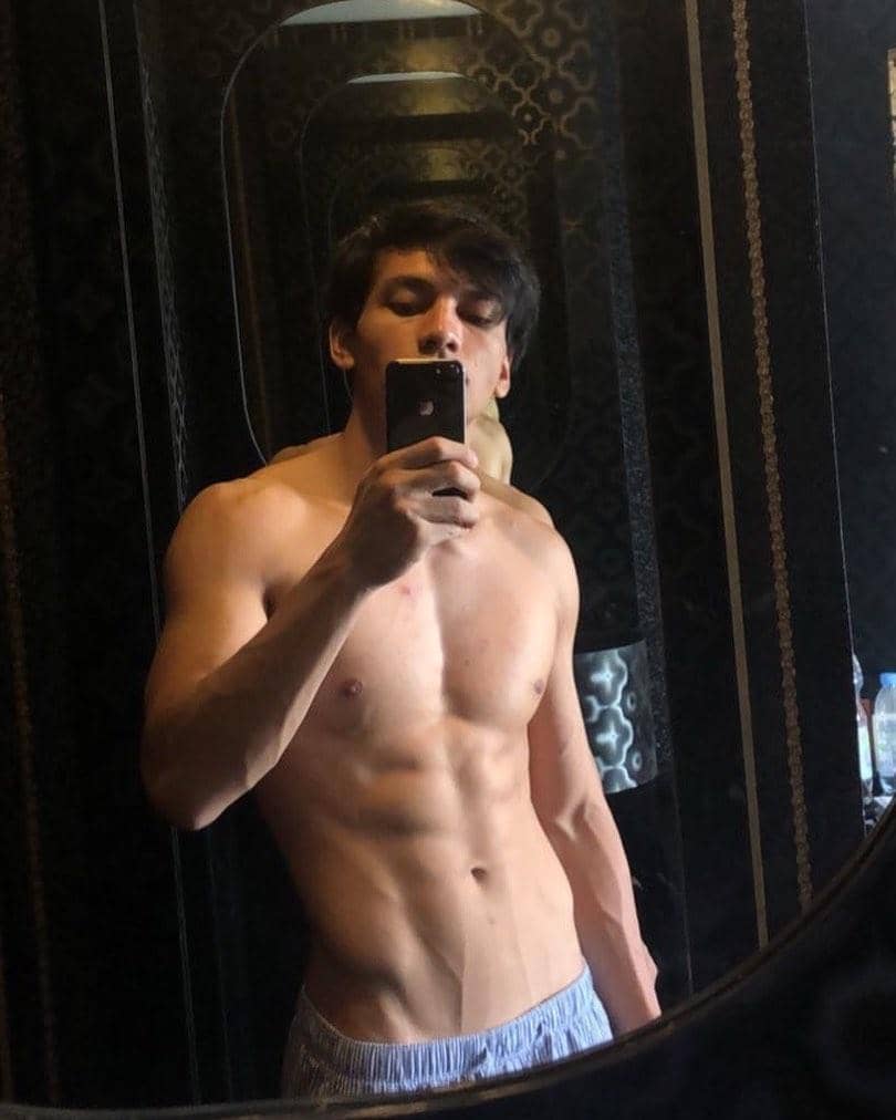 instagram.com/jefrinichol