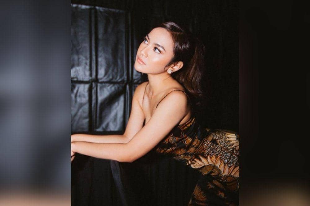 instagram.com/mahaliniraharja