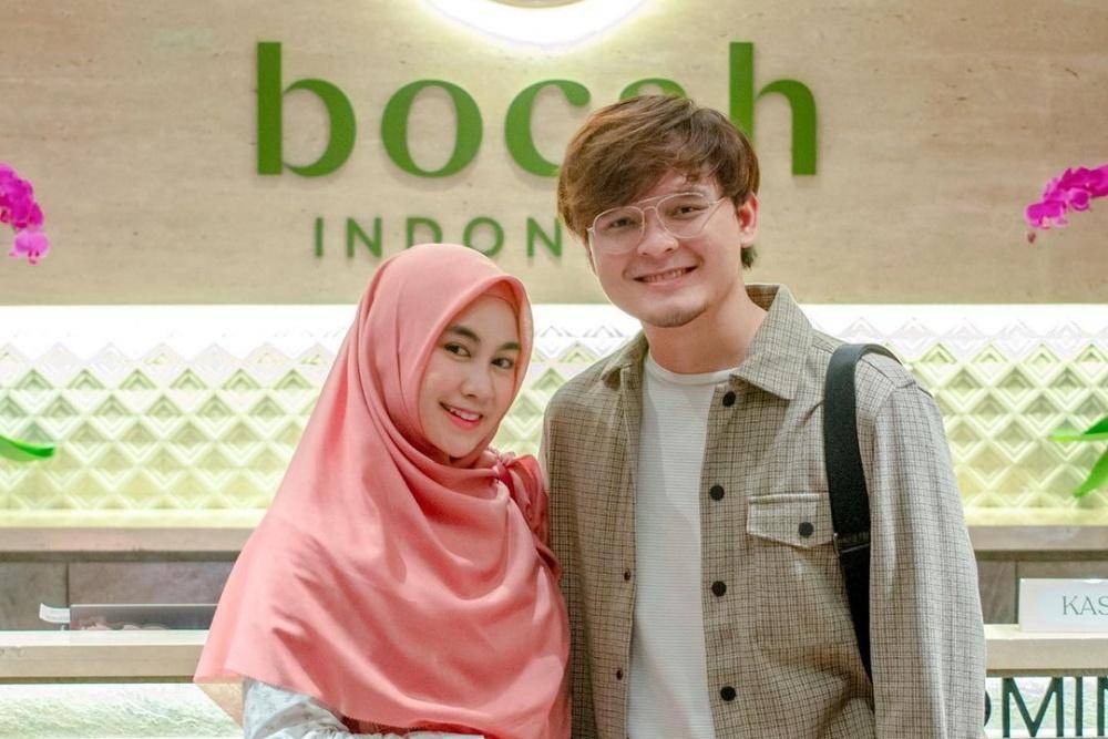 Hamil Setelah 4 Tahun Nikah, Ini 9 Potret Mesra Anisa Rahma dan Suami