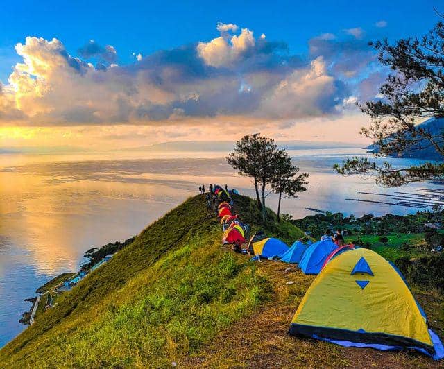 gambar Bukit Simarjarunjung (instagram.com/m.nurhidayah23)
