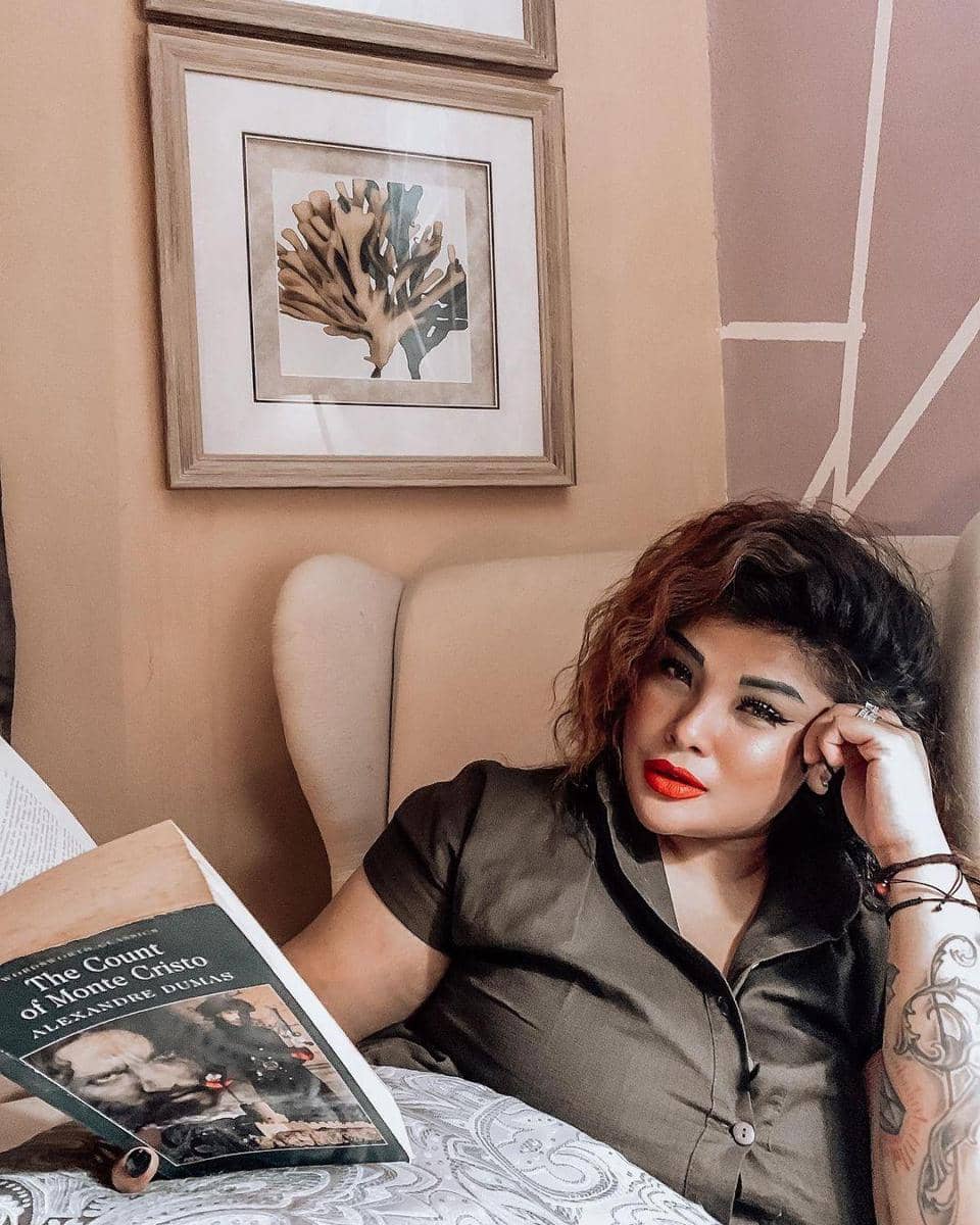 instagram.com/nania.yusuf