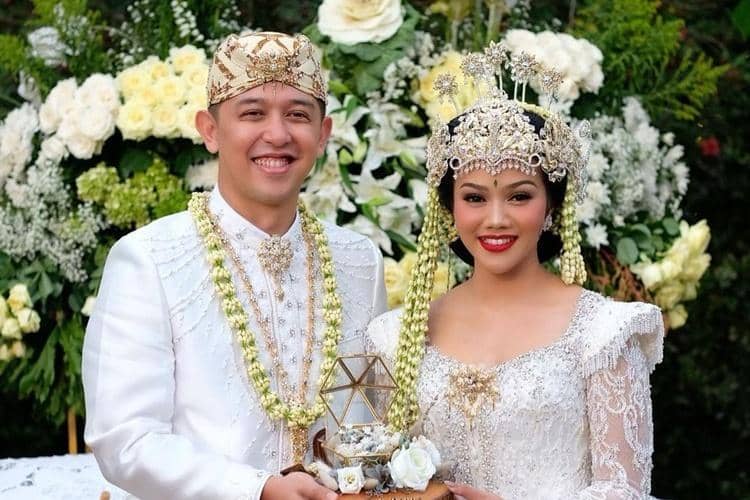 Instagram.com/yurayunita