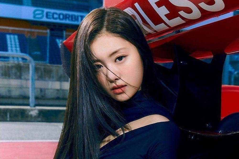 instagram.com/le_sserafim