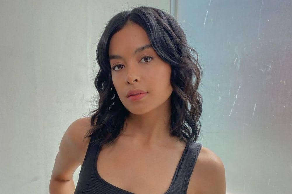 instagram.com/evacelia