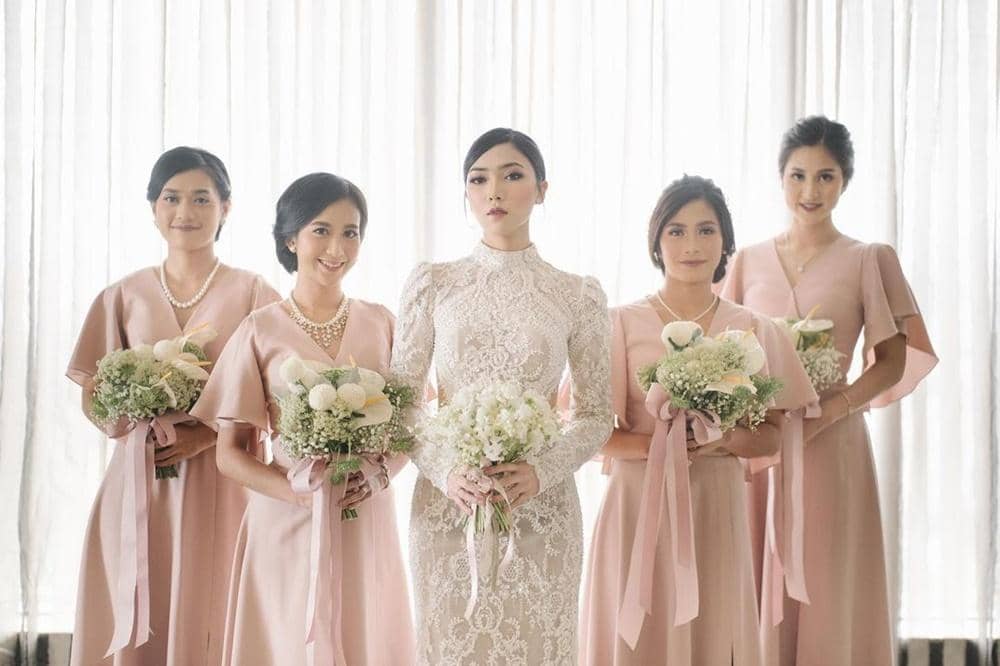 instagram.com/isyanasarasvati