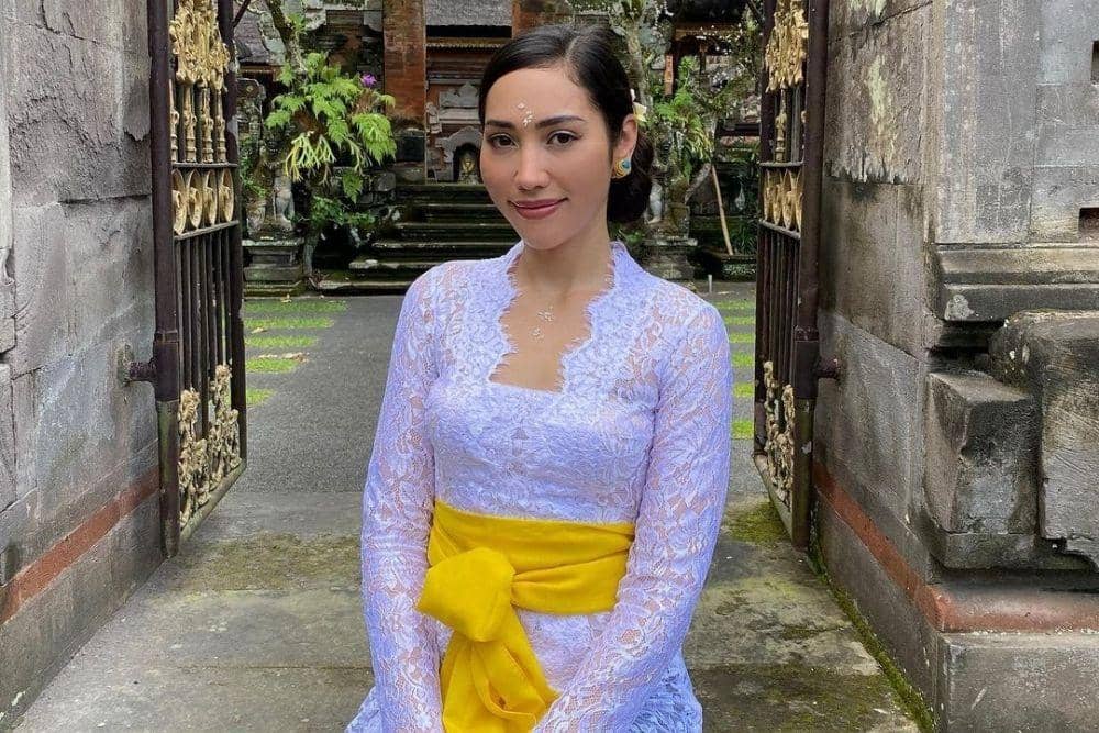 instagram.com/laksmideneefe