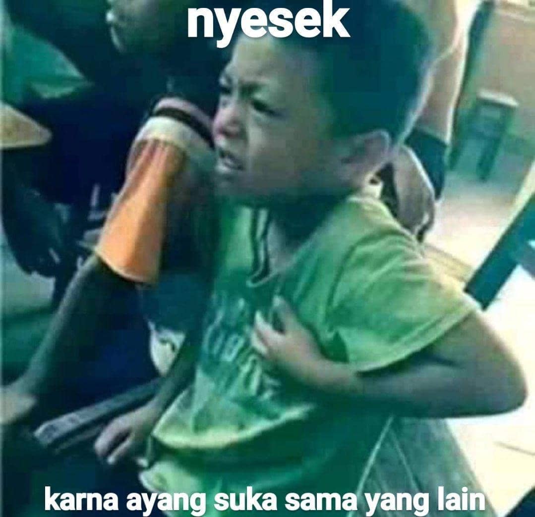 twitter.com/@fachriaja93