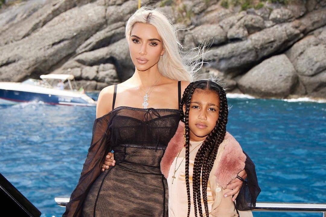 instagram.com/kimkardashian