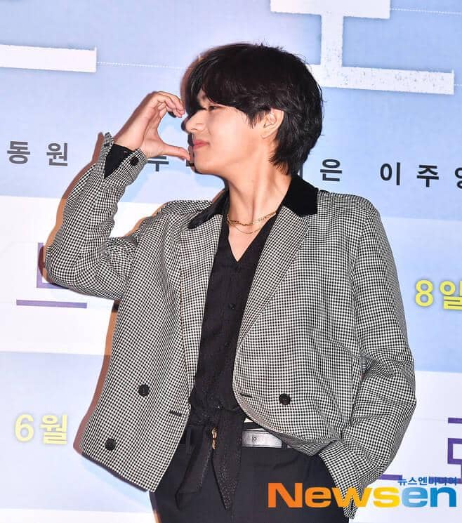 twitter.com/BTSdailyinfo