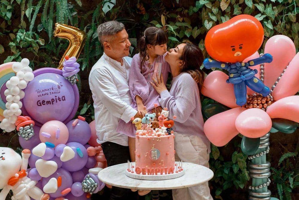 Instagram.com/gisel_la